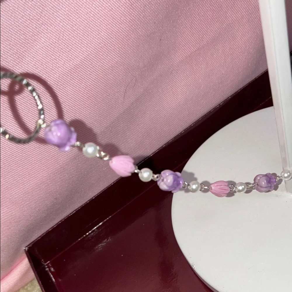 Hawaiian Purse Lei Pikake Crown Flower style - Picture 3 of 3